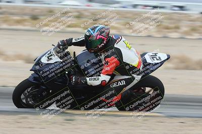 media/Nov-15-2025-Race Pace (Sat) [[8de605a2d8]]/Verified Riders/Turn 9 Inside (950am)/